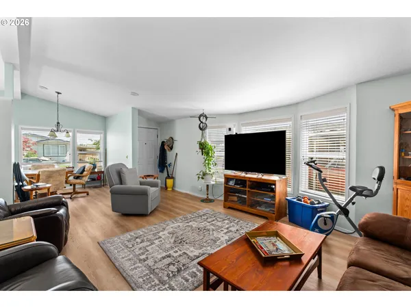 $185,000 | 3355 North Delta Highway, Unit 181, Eugene, OR 97408