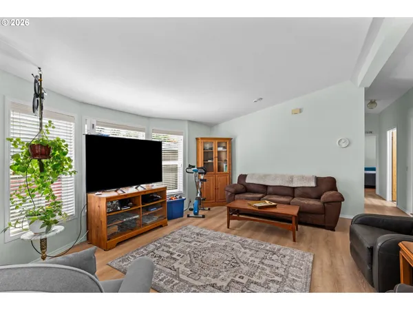 $185,000 | 3355 North Delta Highway, Unit 181, Eugene, OR 97408