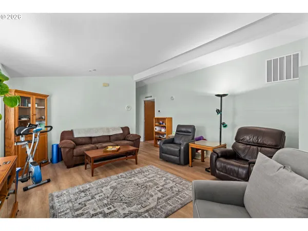 $185,000 | 3355 North Delta Highway, Unit 181, Eugene, OR 97408