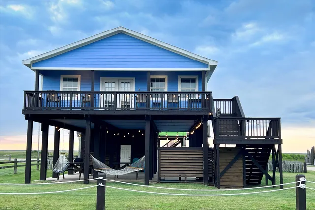 $450,000 | 105 Stanek Drive, Surfside Beach, TX 77541