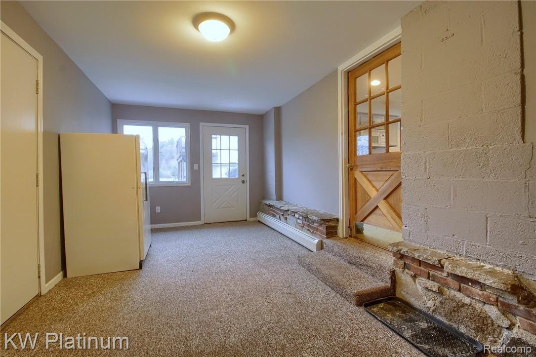 454 Wadhams Road St. Clair, MI 48079 - Photo 4 of 31 3-Foyer.jpg