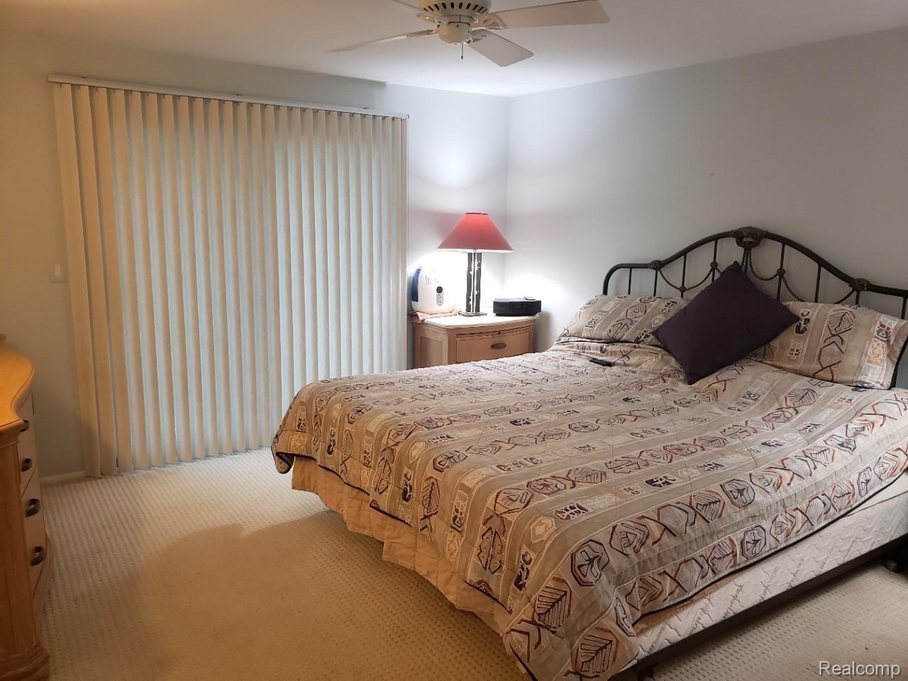 1903 Allenway Court, Unit 98 Rochester, MI 48309 - Photo 3 of 27 20210421_191851.jpg