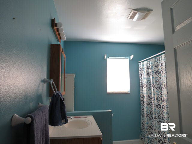 34760 South Pine Road Stapleton, AL 36578 - Photo 5 of 17 Hall Bath