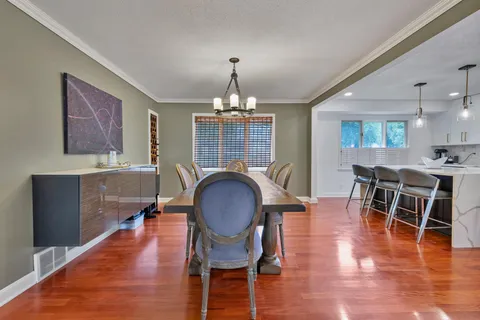 $985,000 | 7001 Lanham Lane, Edina, MN 55439