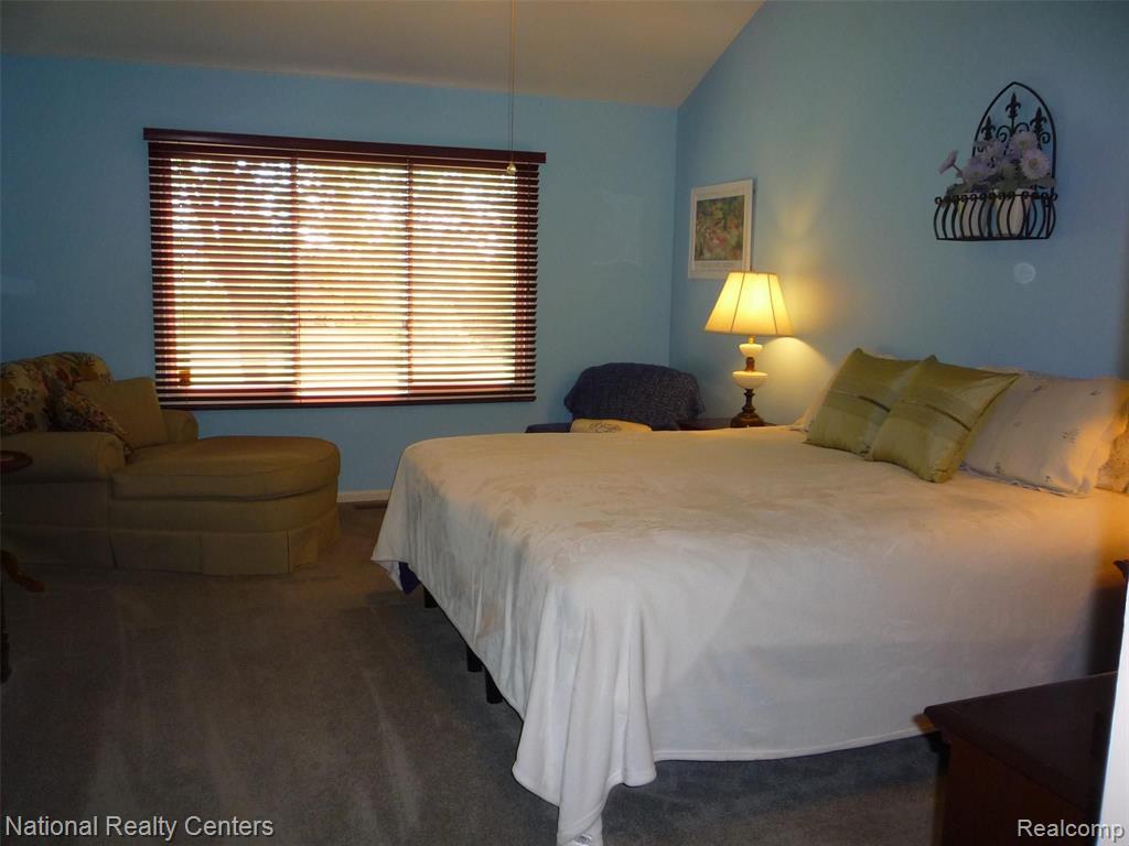 6886 Kennesaw Road Canton, MI 48187 - Photo 13 of 27