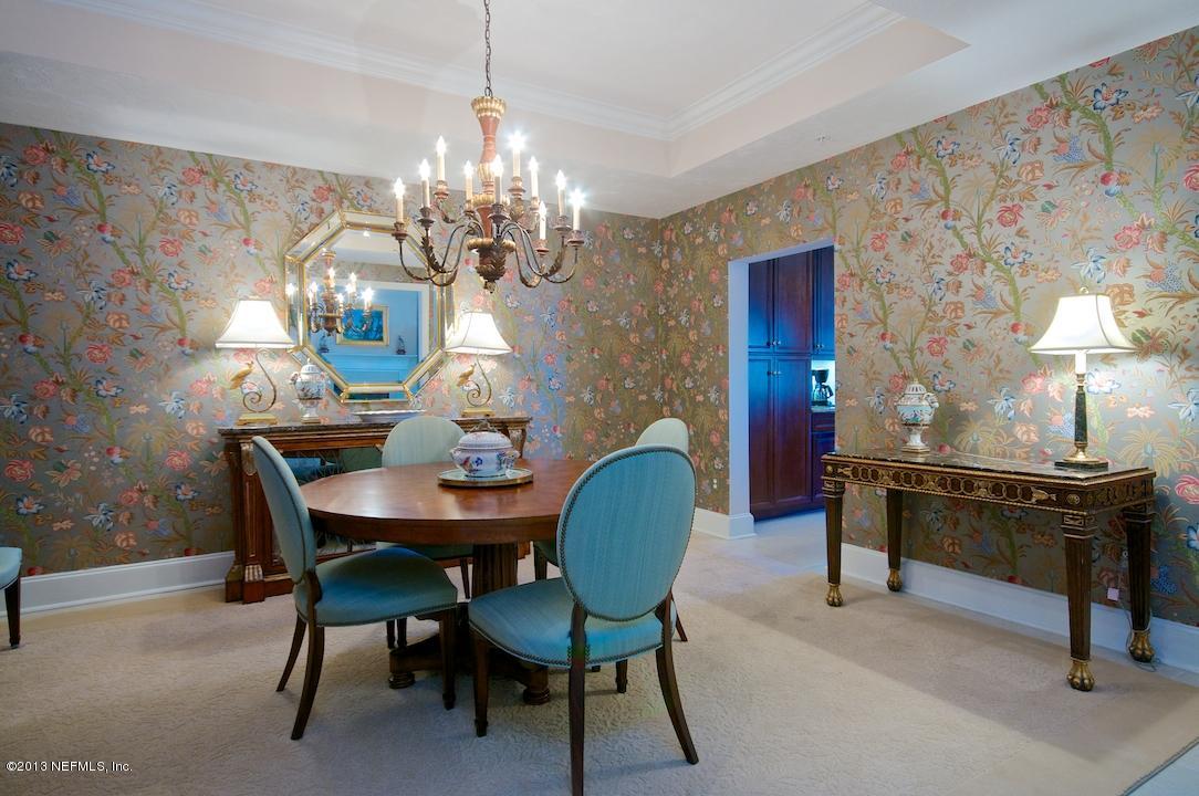 2358 Riverside Avenue, Unit 703 Jacksonville, FL 32204 - Photo 9 of 48 Elegant Dining Room