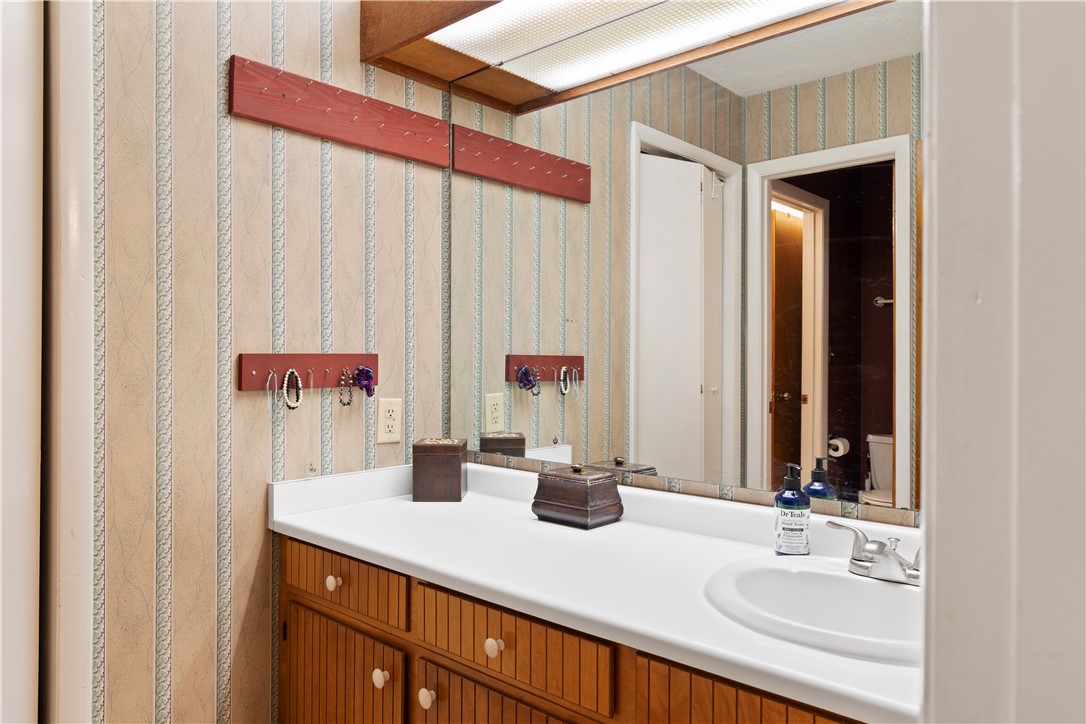 304 Rockingham Road Seneca, SC 29672 - Photo 8 of 21