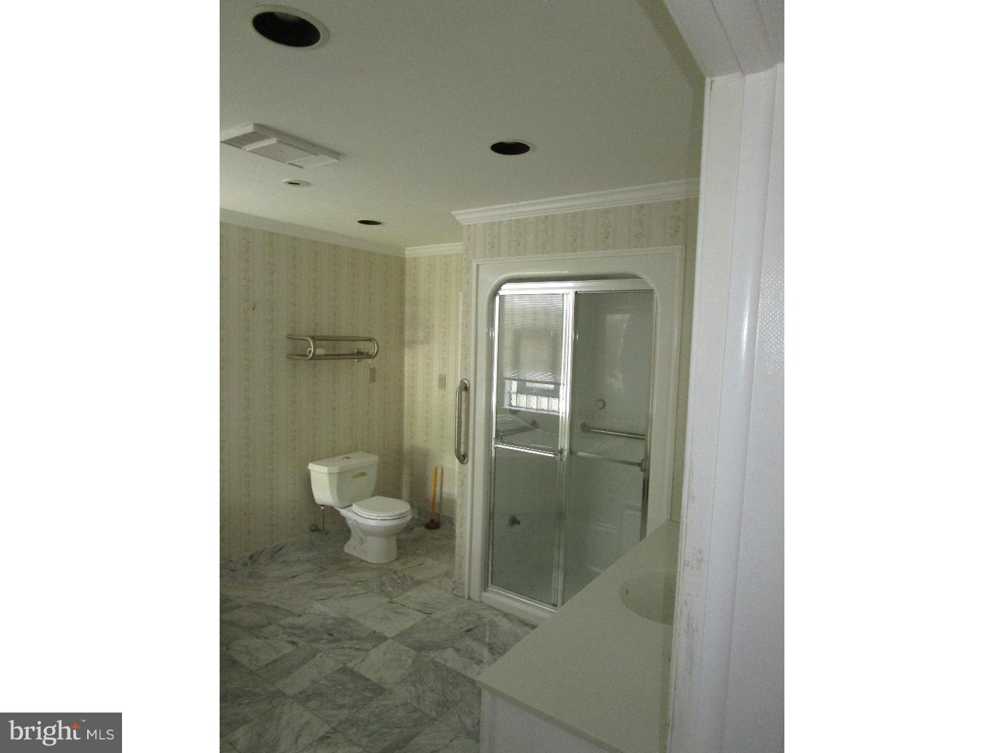249 Rochelle Avenue Philadelphia, PA 19128 - Photo 12 of 20 Bathroom
