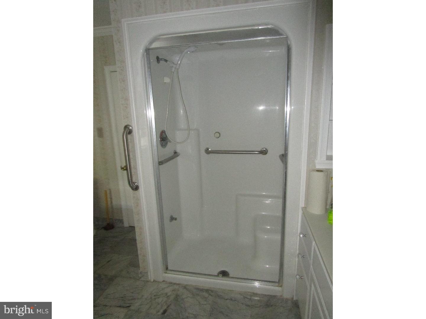 249 Rochelle Avenue Philadelphia, PA 19128 - Photo 14 of 20 Bathroom