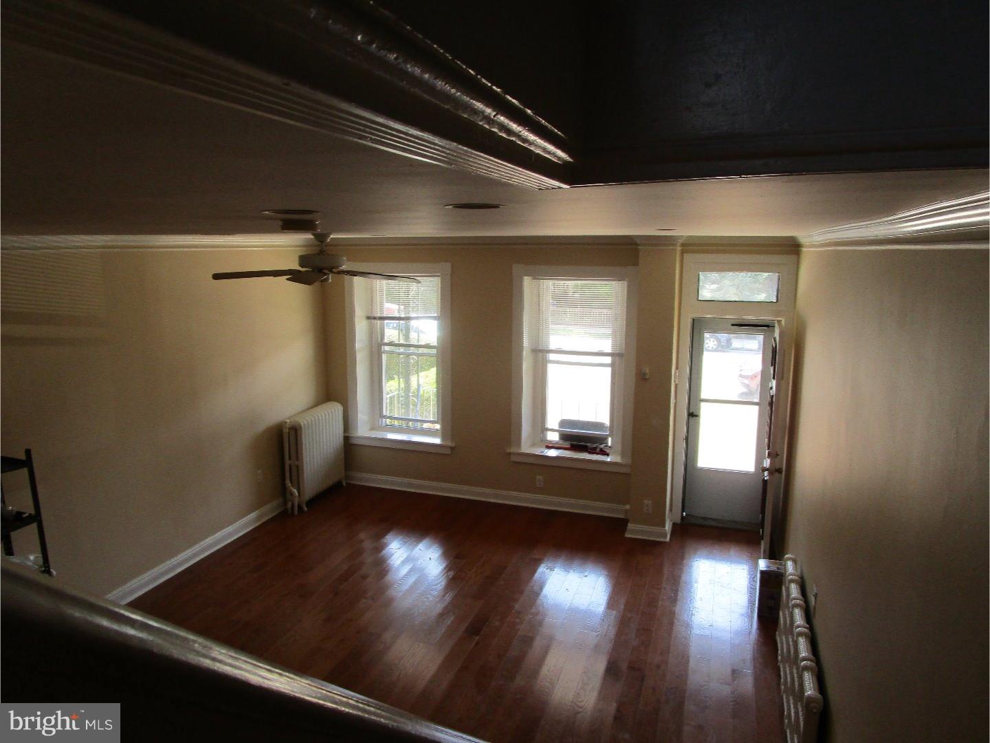 249 Rochelle Avenue Philadelphia, PA 19128 - Photo 19 of 20 Living Room
