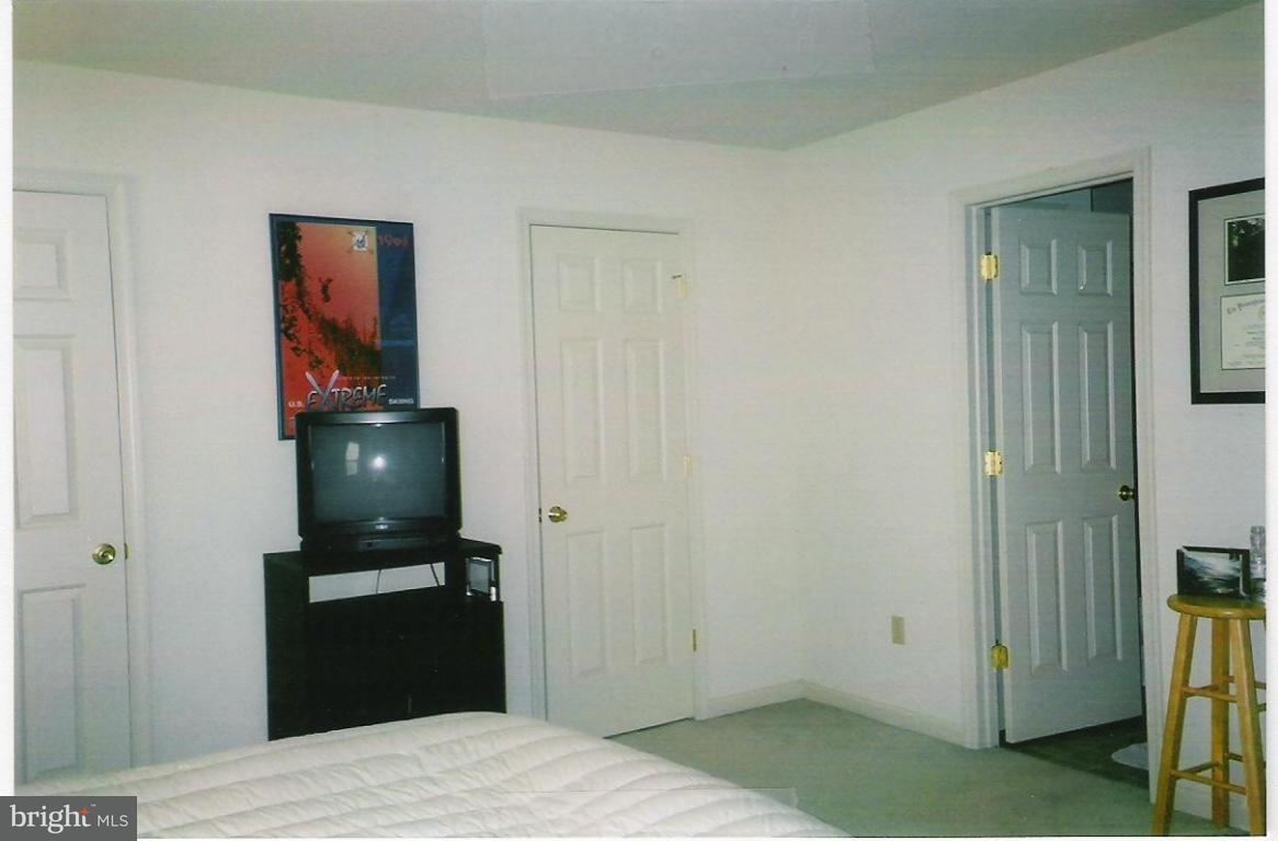 121 Sutherland Road Lancaster, PA 17603 - Photo 8 of 9 Gallery Image 8