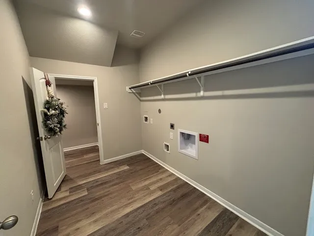 $529,999 | 6263 Rolling Hills Road, Conroe, TX 77303