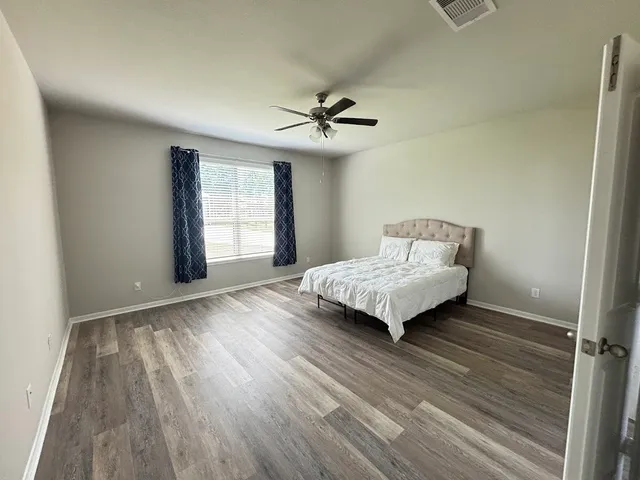 $529,999 | 6263 Rolling Hills Road, Conroe, TX 77303