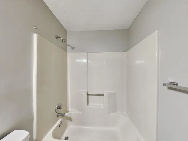 $1,550 | 2112 Fairway Court Southeast, Unit A, Conyers, GA 30013