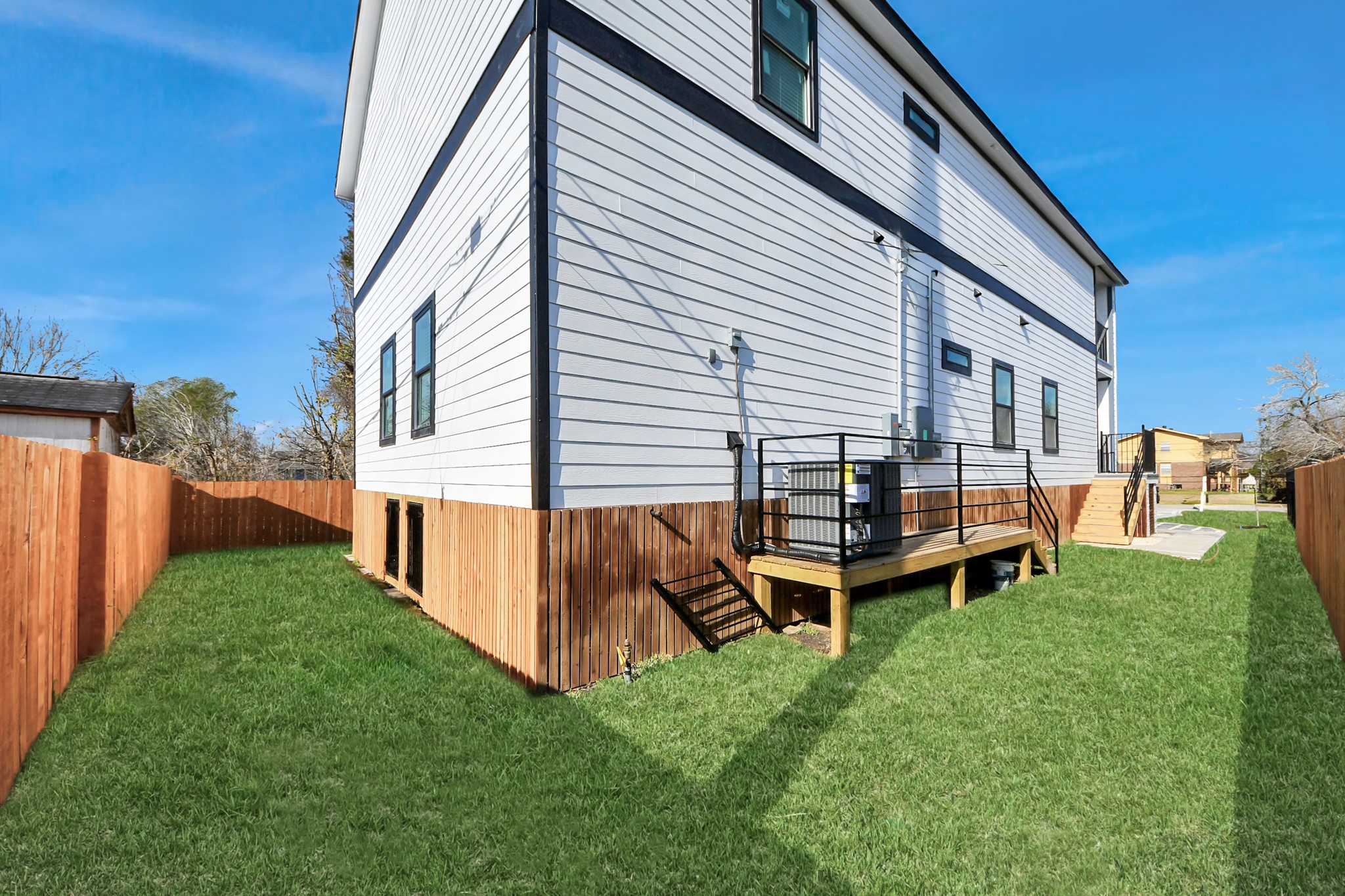 5226 Ricky Street Houston, TX 77033 - Photo 7 of 50 a view of backyard with deck