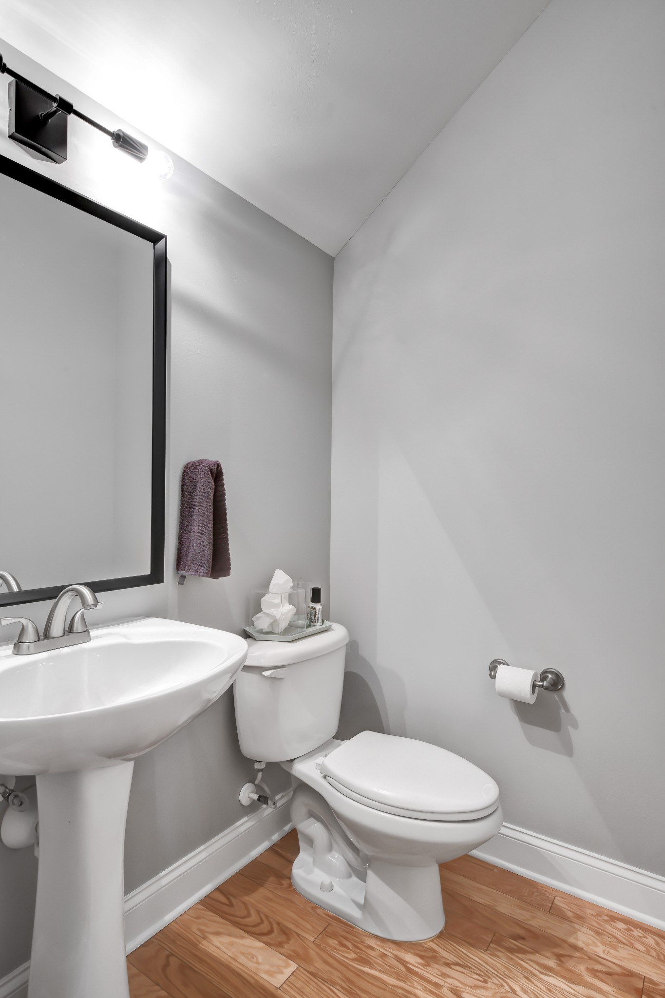 305 Windgrove Terrace Mount Juliet, TN 37122 - Photo 10 of 20 a bathroom with a sink toilet and a mirror