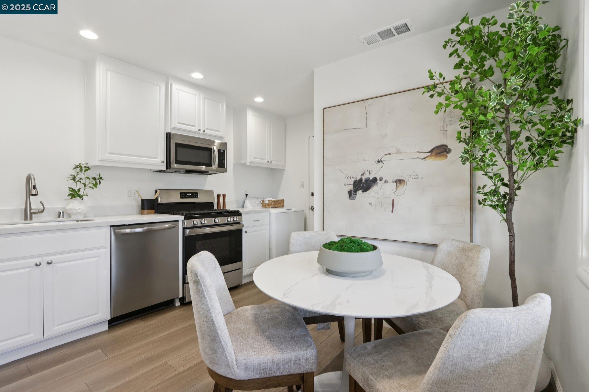 1467 Cape Cod Way Concord, CA 94521 - Photo 11 of 31