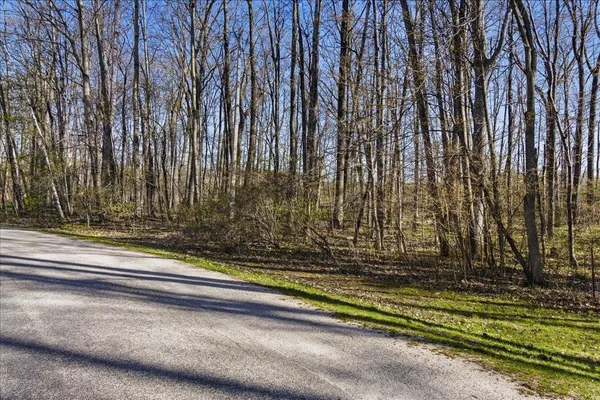 $119,900 | Circle Road, Unit 2, Luxemburg, WI 54217