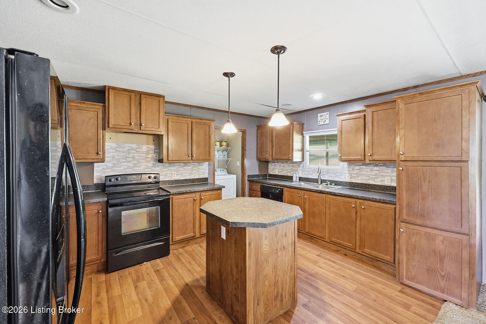 1303 Versailles Road Lawrenceburg, KY 40342 - Photo 2 of 55 Kitchen