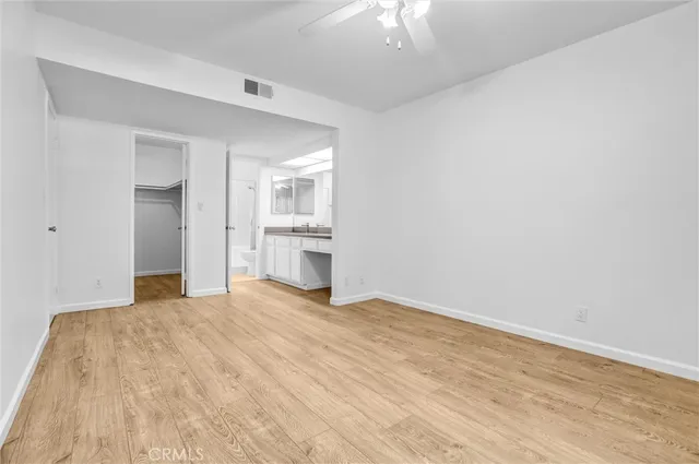 $2,450 | 22100 Burbank Boulevard, Unit 130C, Woodland Hills, CA 91367