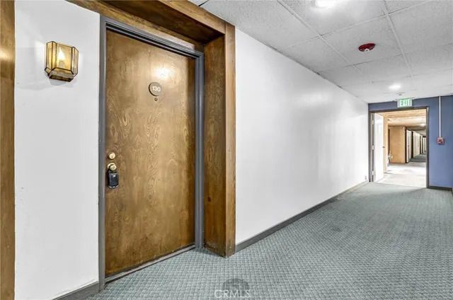 $2,450 | 22100 Burbank Boulevard, Unit 130C, Woodland Hills, CA 91367