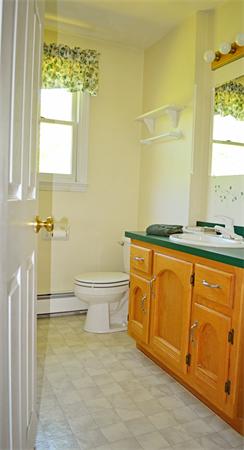 332 Howe Street Methuen, MA 01844 - Photo 8 of 14 Gallery Image 8