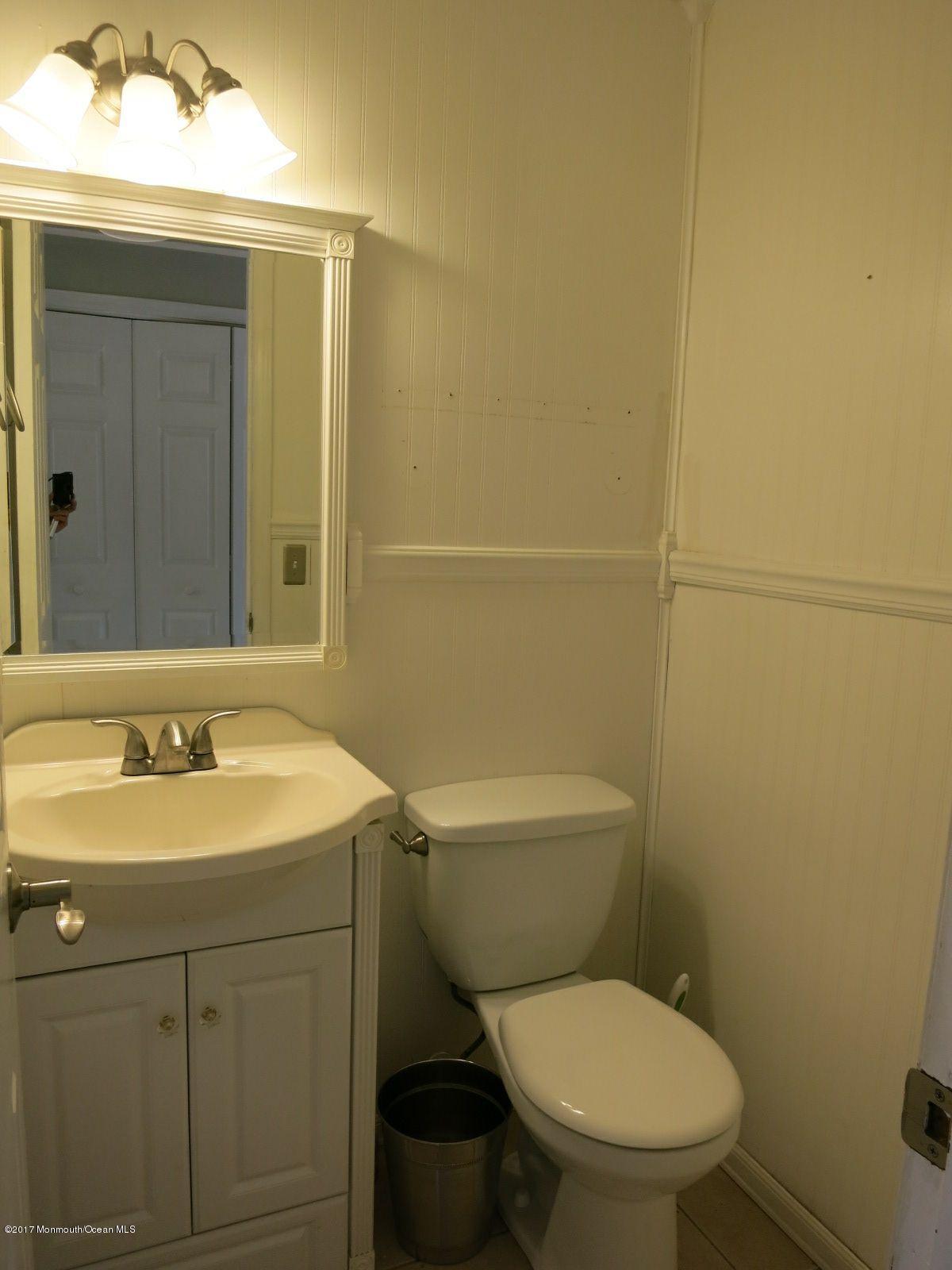 968 Bethel Church Road Jackson, NJ 08527 - Photo 9 of 14 968 Bethel Church Rd pic 5