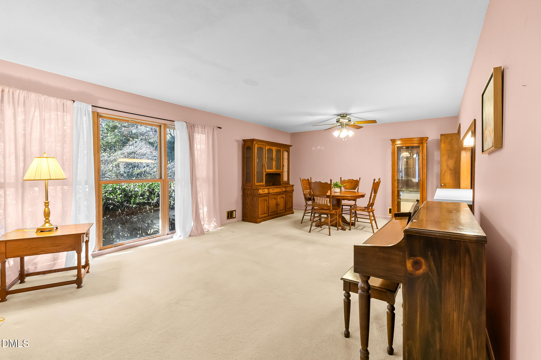 1704 Marshburn Road Wendell, NC 27591 - Photo 4 of 27 a view of a livingroom with workspace and a window