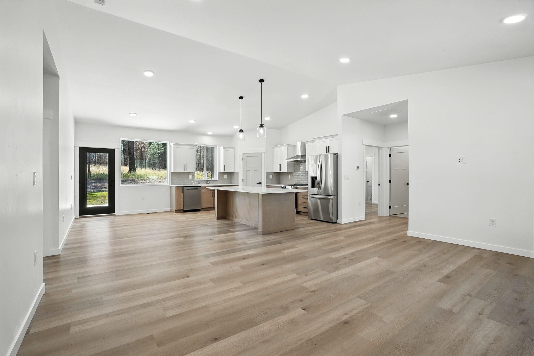 13394 East Bridges Road Elk, WA 99009 - Photo 6 of 40