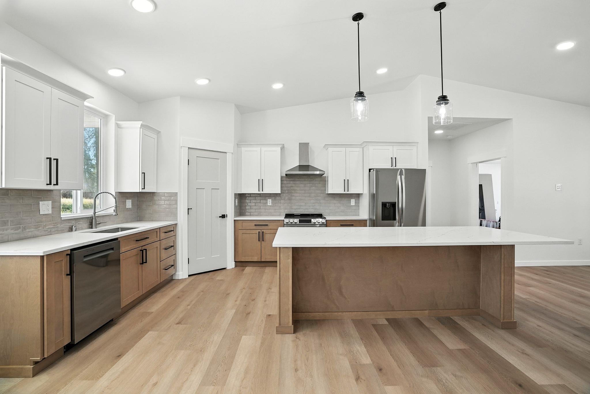 13394 East Bridges Road Elk, WA 99009 - Photo 9 of 40