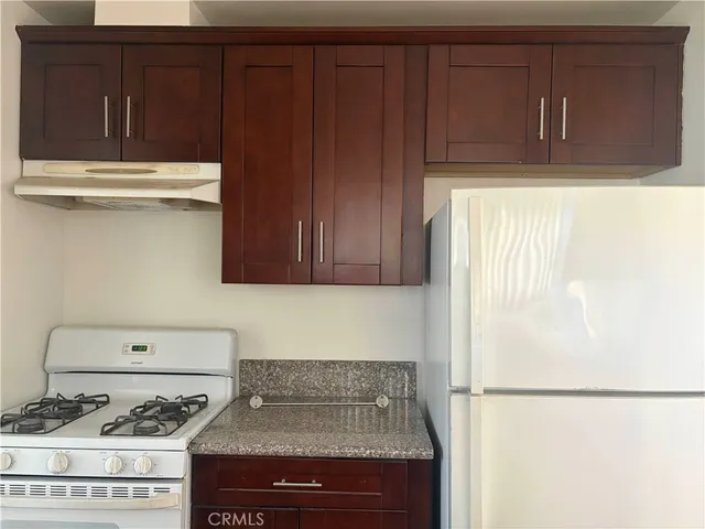 $1,950 | 829 Crenshaw Boulevard, Unit 829, Los Angeles, CA 90005