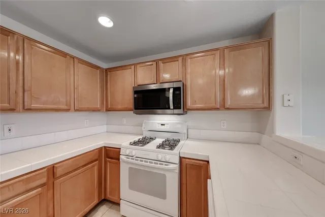 $310,000 | 2325 Windmill Parkway, Unit 1512, Henderson, NV 89074