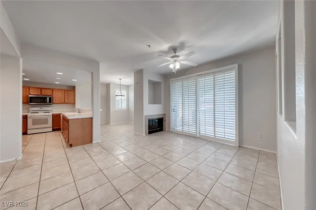 $310,000 | 2325 Windmill Parkway, Unit 1512, Henderson, NV 89074
