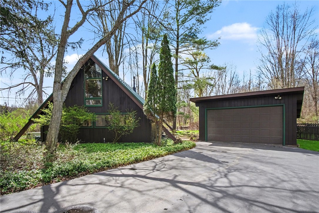 295 Elmgrove Road Greece, NY 14626 - Photo 2 of 27