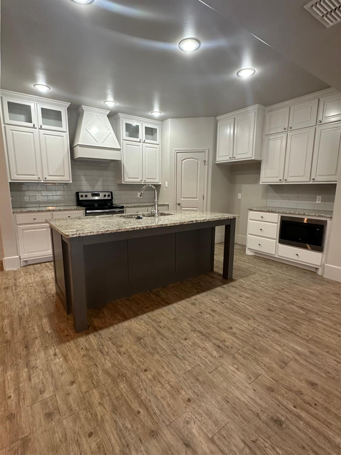 6307 73rd Street, Unit A Lubbock, TX 79424 - Photo 10 of 21 Photo 10