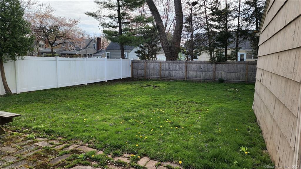 25 Madsen Road West Hartford, CT 06110 - Photo 14 of 16