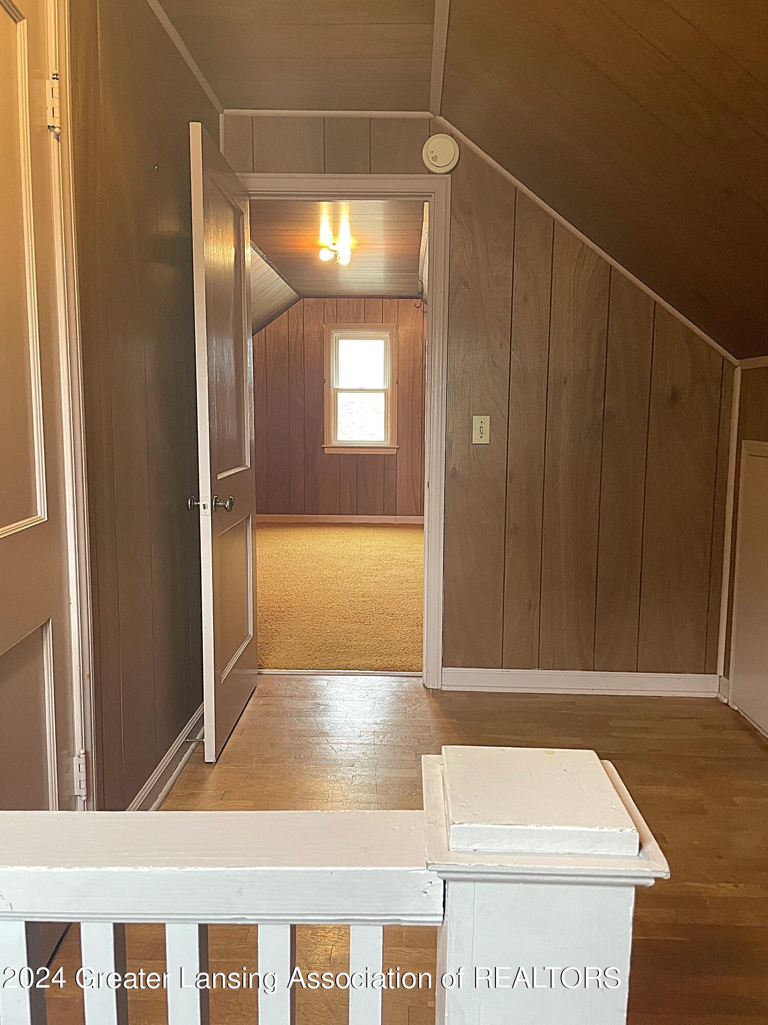 2009 Alpha Street Lansing, MI 48910 - Photo 15 of 26 13