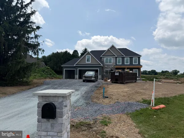 $679,900 | 40 Greenside Court, Chambersburg, PA 17202
