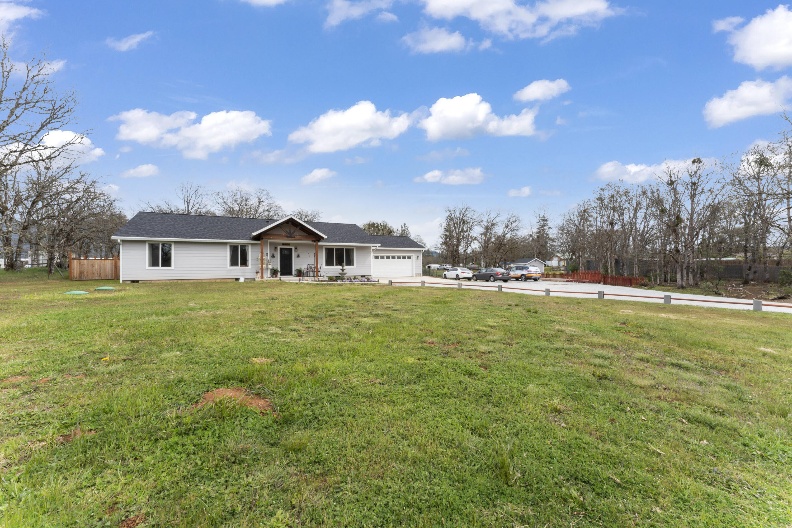 277 Chipley Road Grants Pass, OR 97526 - Photo 5 of 60 5