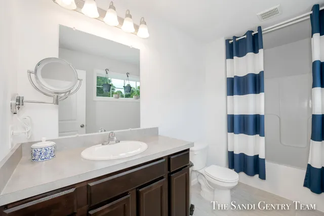 $349,900 | 568 River Hills Drive, Newaygo, MI 49337