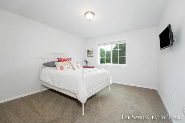 $349,900 | 568 River Hills Drive, Newaygo, MI 49337