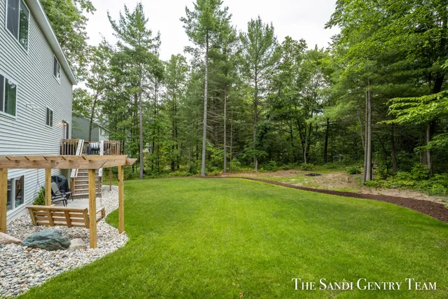 $349,900 | 568 River Hills Drive, Newaygo, MI 49337