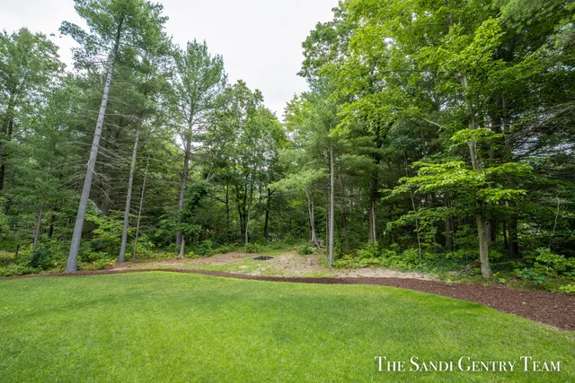 $349,900 | 568 River Hills Drive, Newaygo, MI 49337