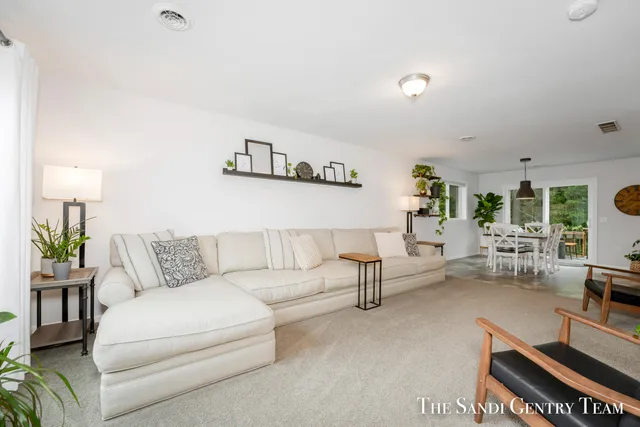 $349,900 | 568 River Hills Drive, Newaygo, MI 49337