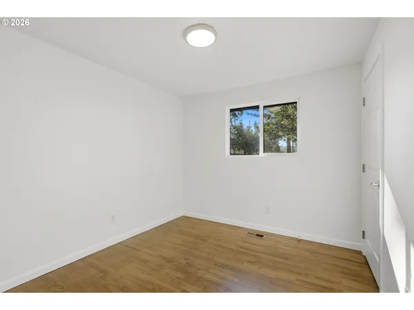 $405,000 | 18640 Southeast Yamhill Circle, Portland, OR 97233