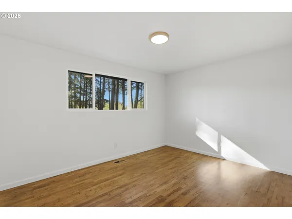 $405,000 | 18640 Southeast Yamhill Circle, Portland, OR 97233