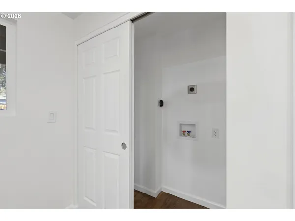 $405,000 | 18640 Southeast Yamhill Circle, Portland, OR 97233