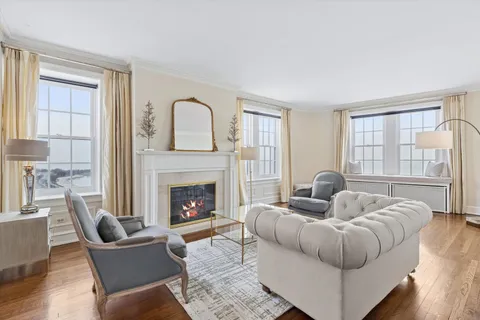 $1,100,000 | 1120 North Lake Shore Drive, Unit 16B, Chicago, IL 60611