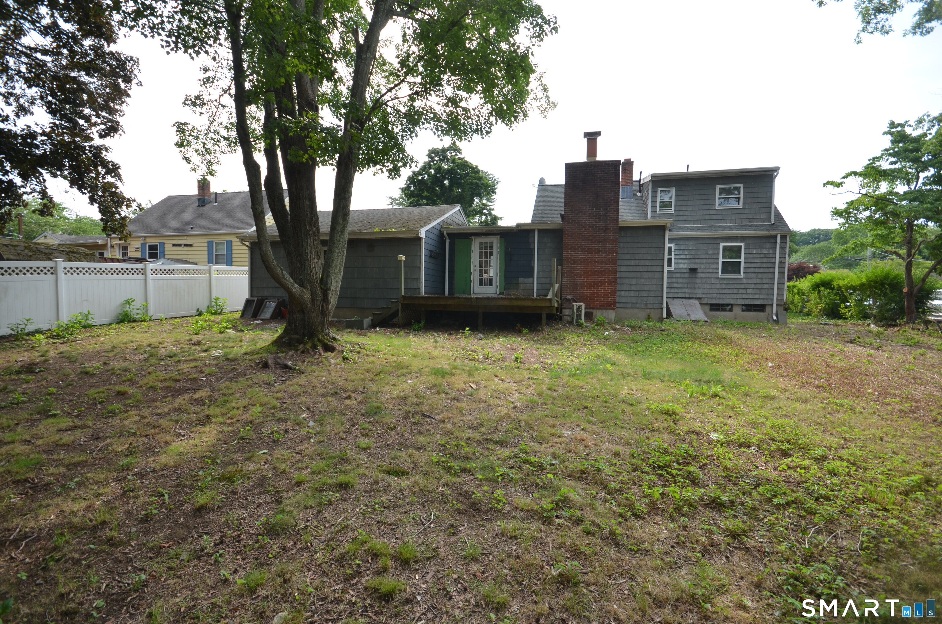 190 Sasapequan Road Fairfield, CT 06824 - Photo 8 of 29