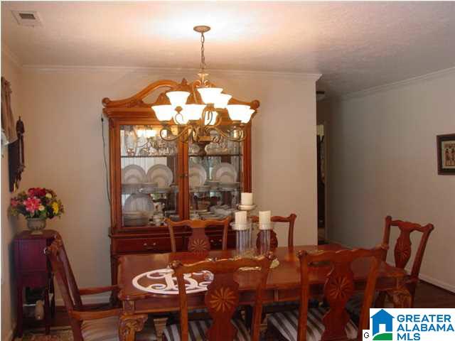 47 Foxley Road Anniston, AL 36205 - Photo 4 of 31